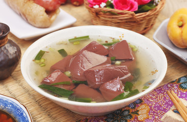 Pork blood jelly soup is a popular street food in Taiwan