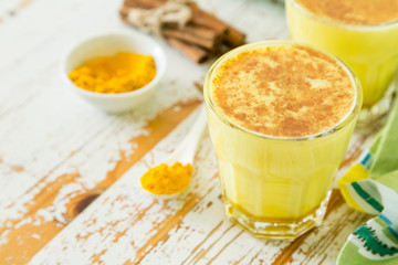 Turmeric drink - golden mild