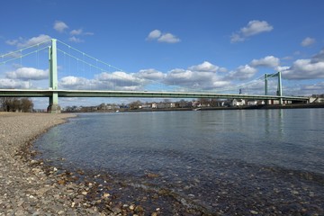 Mülheimer Brücke in Köln Nordansicht