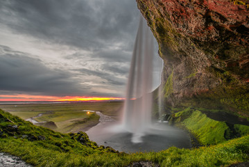 cascata a mezzanotte