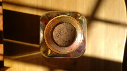 Corcho de una vieja botella visto desde arriba