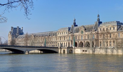 Fototapeta na wymiar Bords de Seine à Paris