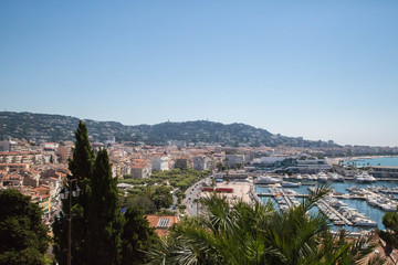 Fototapeta na wymiar Panorama und Sehenswürdigkeiten von Cannes, Frankreich