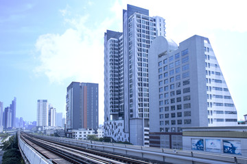 Fototapeta na wymiar Office modern building in the city business view of a Sky train Line