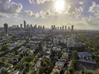 Fototapeta premium Tel Aviv Cityscape HaYarkon Park