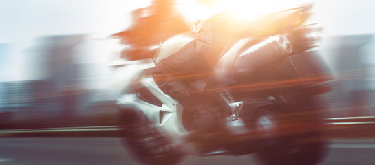 Motorrad mit hoher Geschwindigkeit