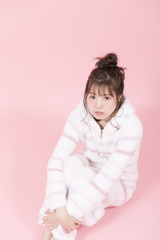 パジャマの女性