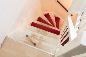 Removing carpet, glue and paint from an vintage stairs