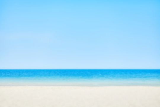 Blurred picture of a beach on a sunny day, nature background