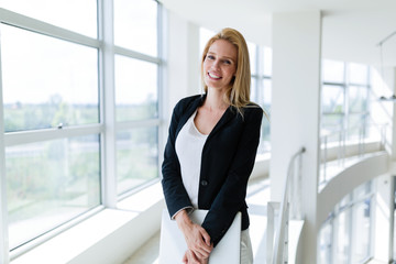 Picture of professional salesperson working in car dealership