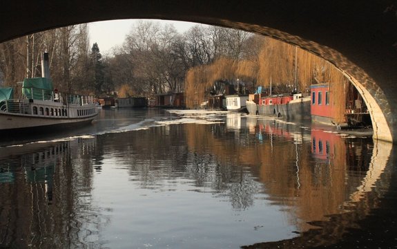 Winter in Berlin; Landwehrkanal im Tiergarten