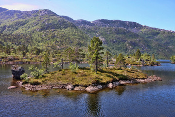 Fototapeta premium Amazing nature of the serene Norwegian Bay, Norway