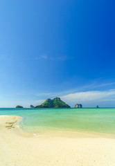 Fototapeta na wymiar Poda island beach white sand and turquoise sea