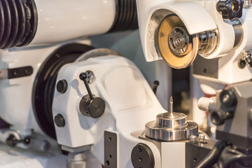 CNC tool grinders machine for end mills tool