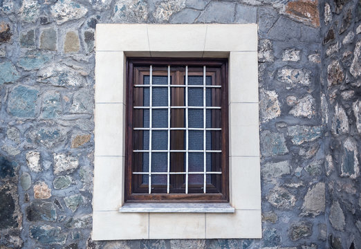 window with lattice texture