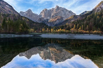 Fototapeta na wymiar The beautiful Jasna Lake in the Julian Alps of Slovenia