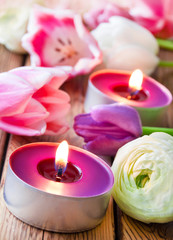 Obraz na płótnie Canvas Tulips and candles - Springtime