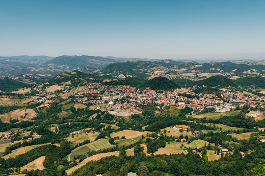 Scenic view of rolling hills in Emilia Romagna, Italy