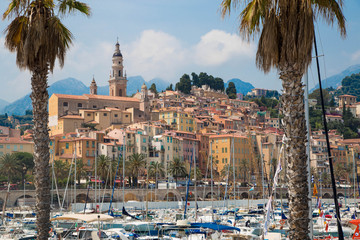 Panorama und Sehenswürdigkeiten von Menton, Frankreich