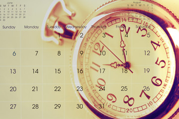 Naklejka premium Watch on calendar