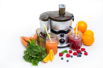 Preparing juice from fresh fruits and vegetables