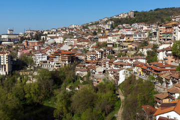 Fototapeta na wymiar Panoramamic view of city of Veliko Tarnovo, Bulgaria