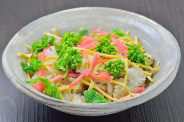 菜の花のちらし寿司