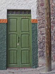 Obraz premium One of the many interesting doors that can be seen in the street of San Miguel de Allende, Guanajuato, Mexico