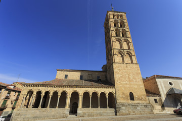 Fototapeta na wymiar Church in the town of Segovia in Spain