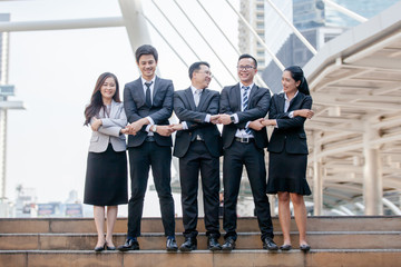 Fototapeta premium Business people shaking hands, finishing up a meeting