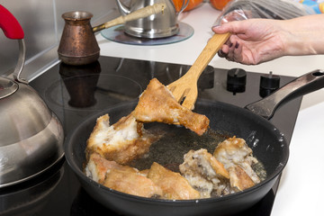pieces of fish fried in a pan, kitchenware, cooking, cooker