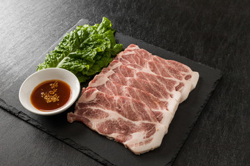 サムギョプサル　韓国焼肉　Barbecue of Korean pork(samgyeopsal)