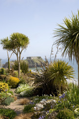 UK, Wales, Pembrokeshire, Tenby, seafront gardens and view to St Catherines Island