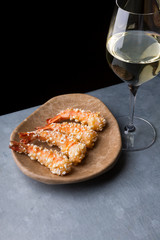 Prepared shrimps with wine