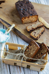 Sliced rye bread on cutting board closeup