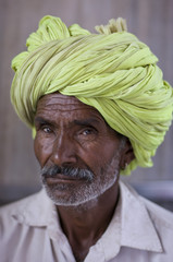green turban, traditional costume, Rajasthan, rural India