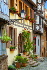 Fototapeta na wymiar Eguisheim. Maisons à colombages, Alsace, Haut Rhin. Grand Est