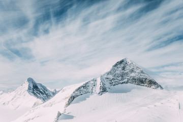 Fototapeta na wymiar majestic scenic landscape with snow-covered mountains in mayrhofen ski area, austria