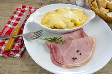 gratin de pommes de terre et jambon