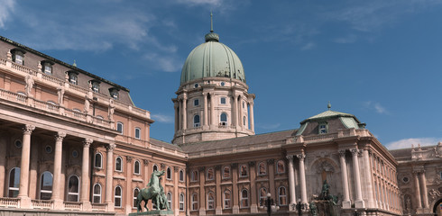 Monumenti e palazzi storici di Budapest © cenz07