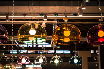 Lampadari colorati