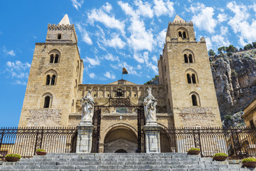 Fototapeta na wymiar Cathedral of Cefalu in Sicily, Italy