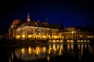 Fototapeta na wymiar Night in Wroclaw