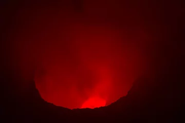 Tuinposter Masaya Volcano at night © wollertz