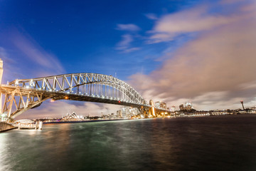 Obraz na płótnie Canvas harbour bridge in Sydney Australia
