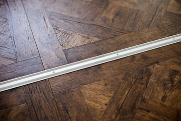 Wood like laminate