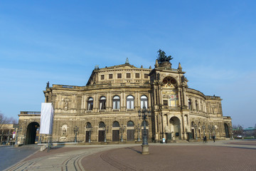 Fototapeta na wymiar Opera house Dresden semper