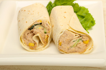 Tuna bread roll