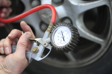 Tire air pressure Check