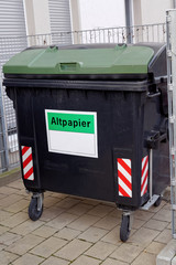 Altpapiercontainer